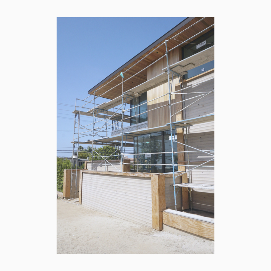 LaneyLAinc's tweet photo. This may be the last photo we take with the scaffolding up.
#LaneyLAinc #architecture #architect #design #designer #manhattanbeach #ca #losangeles #realestate #forsale #listing #luxuryhome #customhome #concrete #wood #luxury #roof #construction #overhang #otiima https://t.co/T2uNKoHUHX