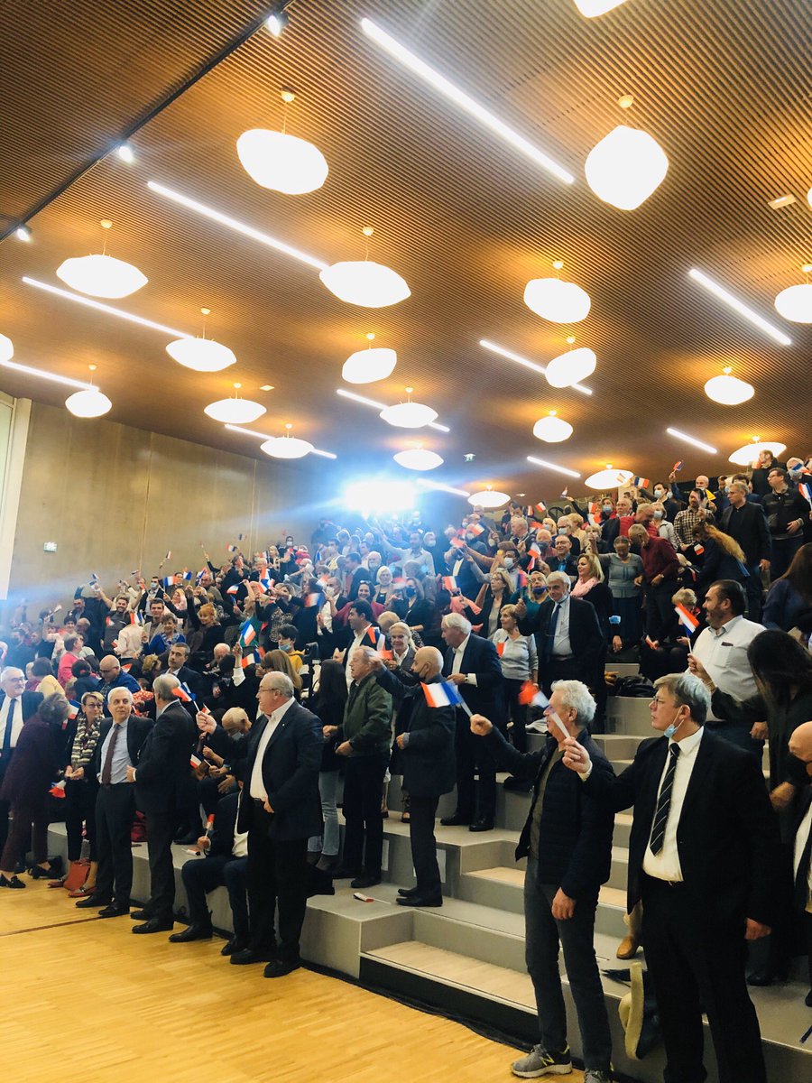 JD_Berger's tweet image. #Clamart et l’ensemble des Hauts-de-Seine massivement présents pour soutenir @vpecresse ! Pour soutenir un projet fort pour notre pays avec des priorités claires et financées 💪@SoyonsLibres