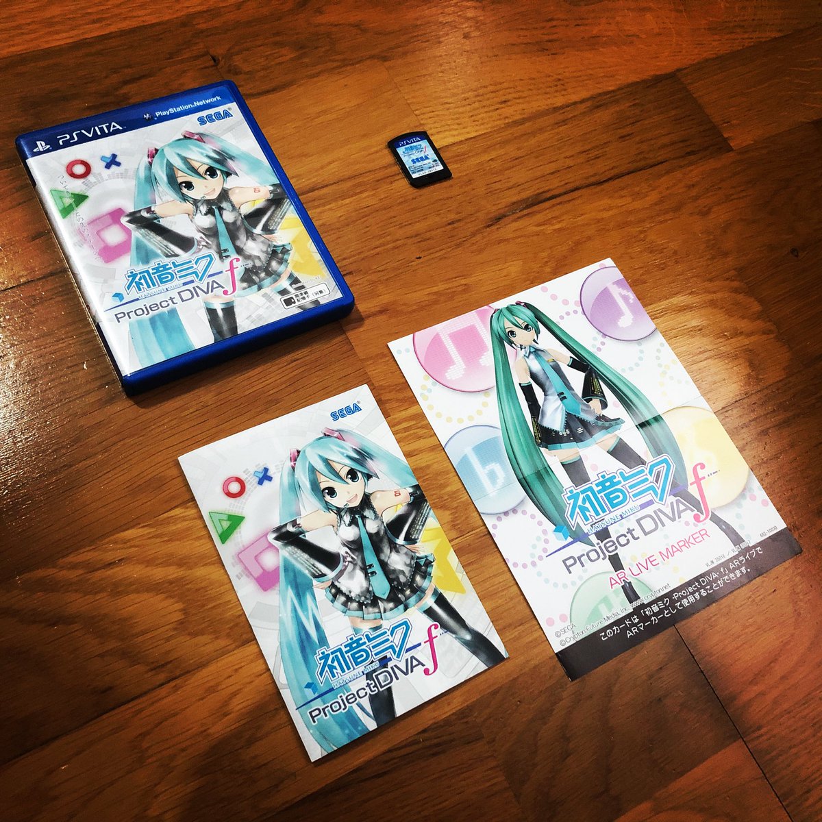 XelaRemag's tweet photo. Hatsune Miku : Project DIVA f
PlayStation Vita (2012)
Un jeu de rythme mettant en scène la célèbre Miku Hatsune, personnage humanoïde japonais, s'exprimant par le biais d'une application de synthèse vocale.
https://t.co/iZEPfvpvgA
#1Jour1Jeu #ProjectDivaF #HatsuneMiku #PSVita https://t.co/acAQUmyWep