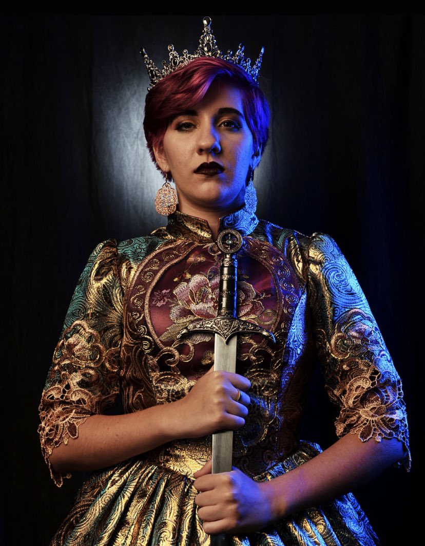 lacieshalom's tweet photo. Sometimes you just need to do a photoshoot of yourself as a queen with a sword to remember how POWERFUL you are. https://t.co/Wbtnwll0mY