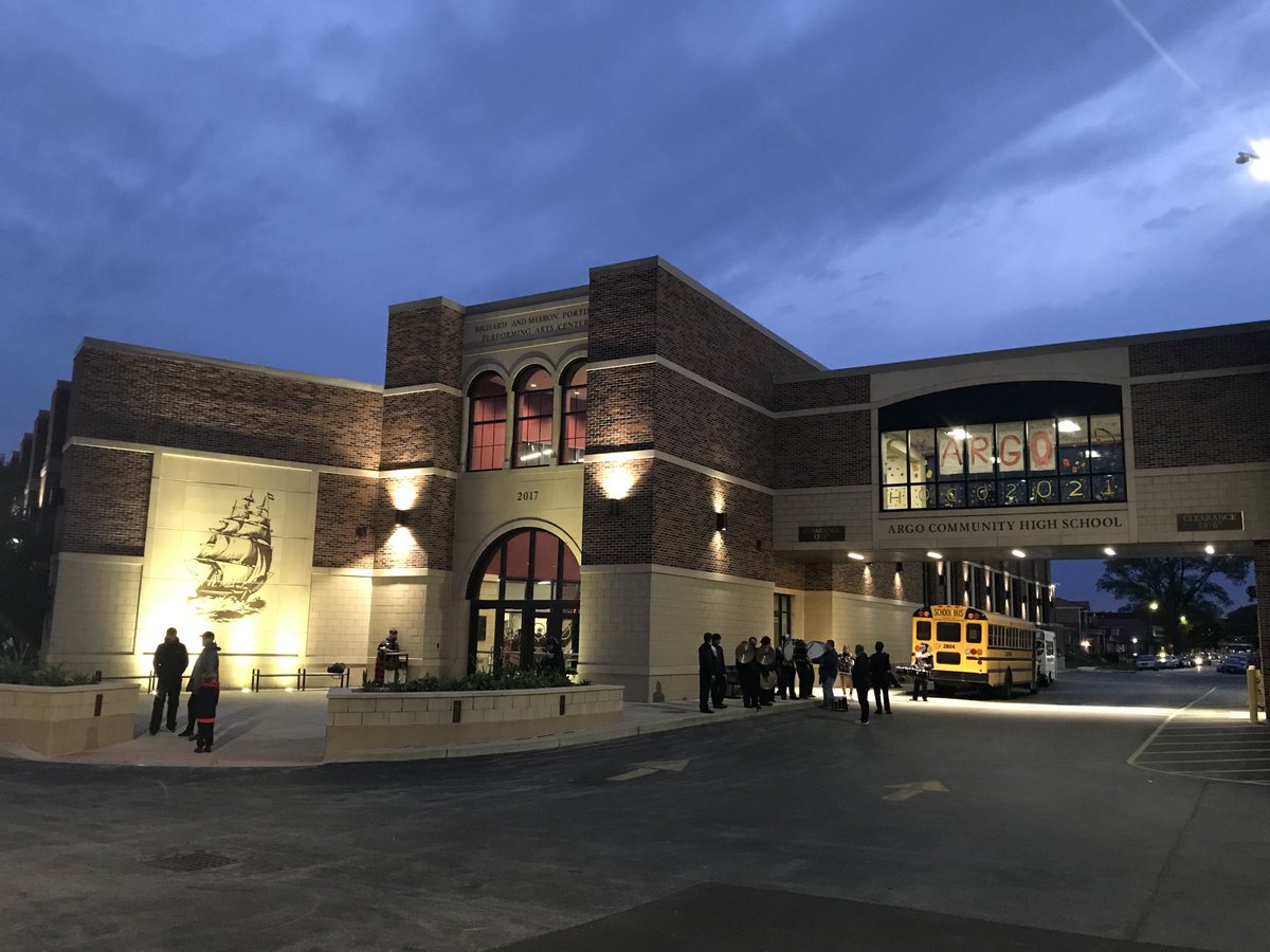 E_RODRIGUEZ_IG's tweet image. Had a 🌭 and 🍕 Band ready, team ready, cheer ready, fans ready and I’m ready #LetsGo #GoArgo! #Homecoming