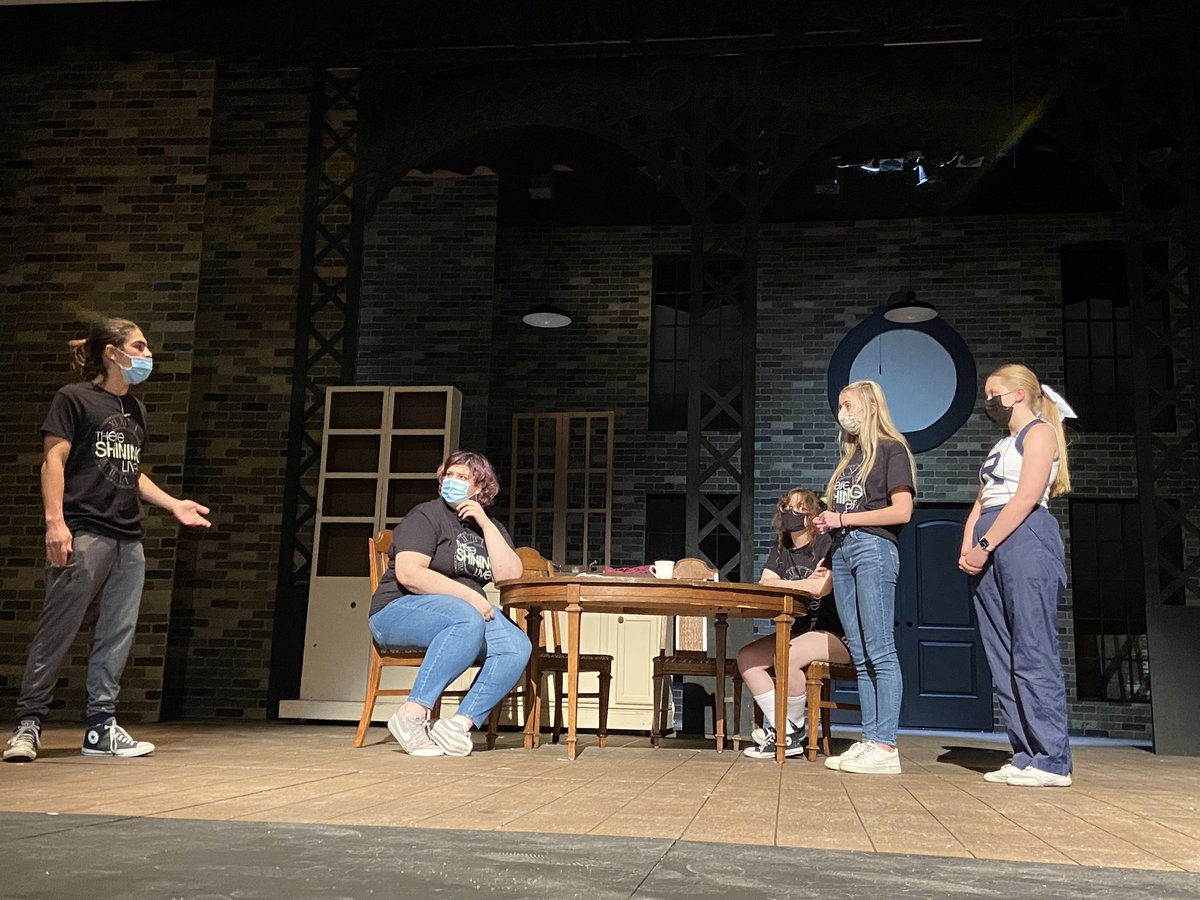 Best way to start the weekend prior to production? A little Pre🏈Game tech rehearsal!  Pieces are falling together and these students have got a great story on their hands!

Shout Out to our “Charlotte” for cheering on the team tonight and dressing out for today’s rehearsal!