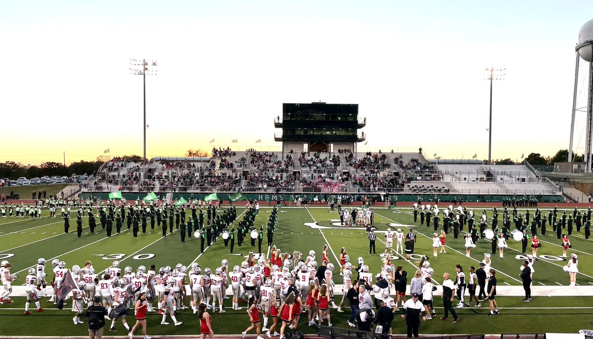 stephencarlock's tweet photo. Friday Night lights #lojofootball https://t.co/4IeZyK5WUY
