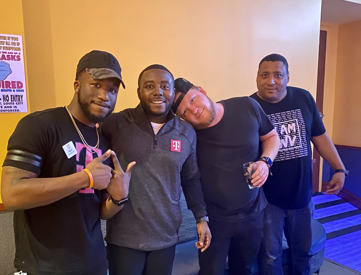 cyancey85's tweet photo. Great time aligning with Stl North! This team is ready for a performance driven culture! #pursueexcellence #culture @thatsammori @SByrneDoyle @EdStald @aarontubbs_ @RobStapleton4 @WirelessVision @jilliandagreat @KatieLouMccarty @JRojas537 https://t.co/fy3cuzL94X