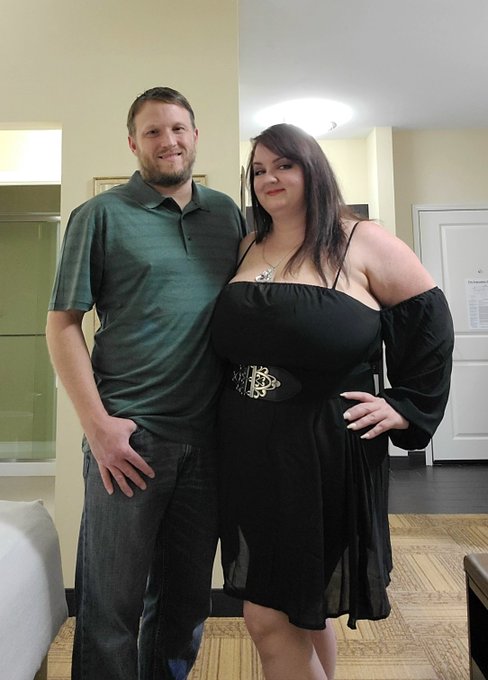 Off to dinner! W/ @KingDanali https://t.co/5ZSBw1DdeM<a class="tags" target="_blank" title="On Twitter" href="/?out=eyJ0eXAiOiJKV1QiLCJhbGciOiJIUzUxMiJ9.eyJpYXQiOjE3MjQ5NTI4MzcsImlzcyI6InR3cG9ybnN0YXJzLmNvbSIsIm5iZiI6MTcyNDk1MjgzNywiZXhwIjoxNzU2NDg4ODM3LCJyZWRpcmVjdF91cmwiOiJodHRwczovL3R3aXR0ZXIuY29tL0tpbmdEYW5hbGkifQ.qpo6zOhuHHHGzMAZXJjcrMMh3zpgZQWlMPLX8fK66PQ6xfBbKQg5PmeUq9YMFlARtsq2mgyzoWgssS6cFgYUzQ">@KingDanali</a>