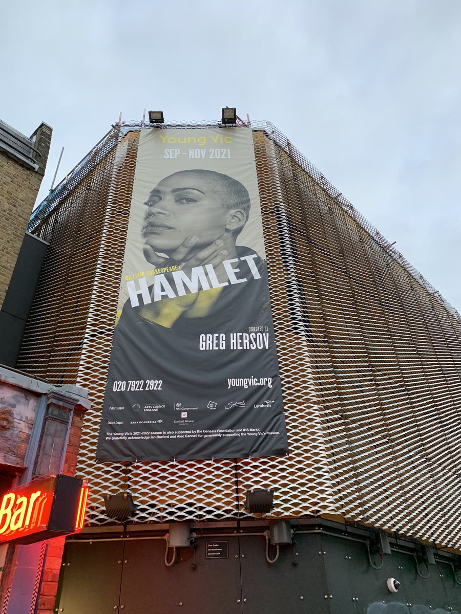 Grahamtking's tweet photo. Solo trip to the theatre and it’s an absolute corker. https://t.co/ZhsSqvtiOr