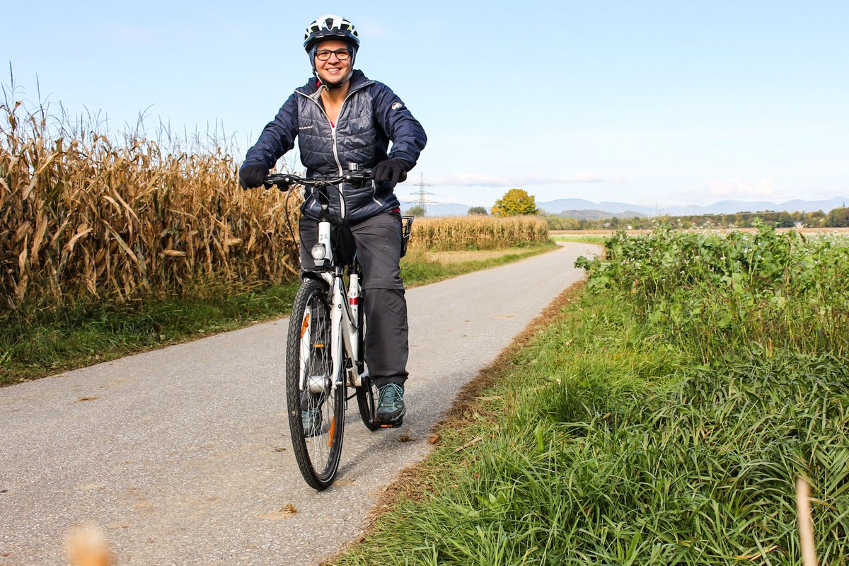 BabsiHoeb's tweet photo. Europa in meiner Region 🇪🇺
So lautet der Slogan der Radkarte, die entlang des Raabtalradwegs 12 geförderte EU-Projekte zeigt. So soll sichtbar gemacht werden, wie die Region von Fördergeldern profitiert hat.
Ich hab mir auf dieser Strecke 3 Projekte genauer angesehen: https://t.co/CFOFYokD6l