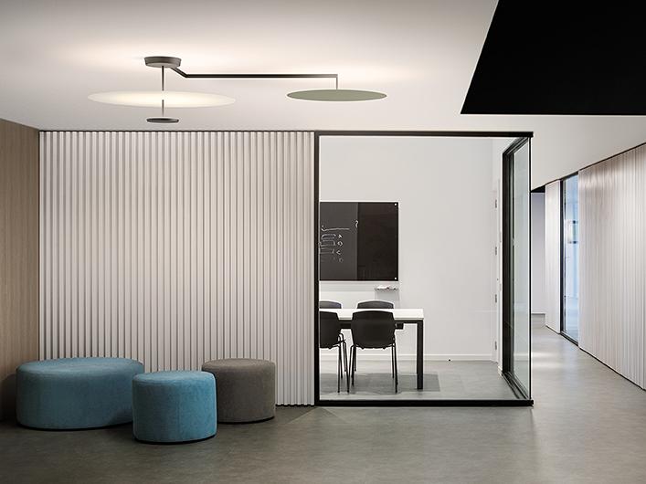 Wow_Lighting's tweet image. The Flat collection, designed by Ichiro Iwasaki for @VibiaLight. Available in Pendant, Surface and Floor.

Flat’s distinctive, disc-shaped diffusers form horizontal planes of light that integrate with the architecture.

bit.ly/3DFvUsO
⁠⁠
#wowlighting #vibiamiles #vibia