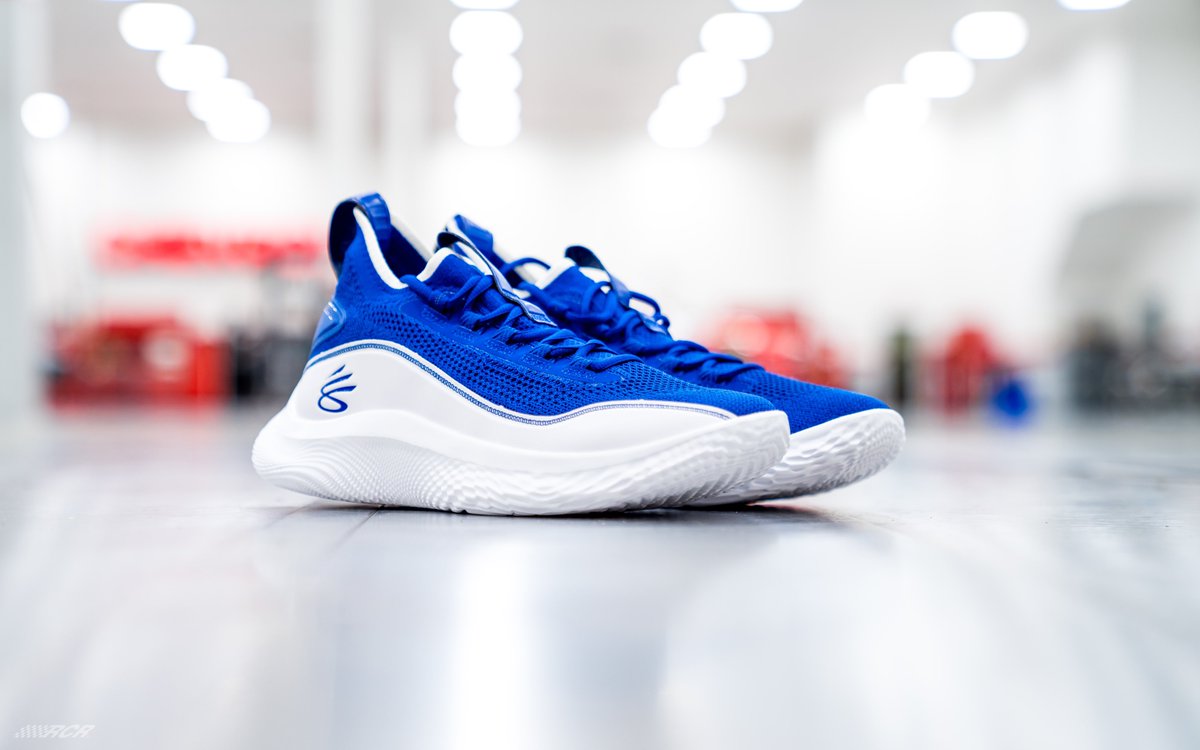 RCRracing's tweet photo. Dow technology meets human performance. @austindillon3 recently  got his hands on the  Steph Curry Flow basketball shoe by Under Armour to improve his game 🏀#DowScienceFriday https://t.co/KgK3GQCenb