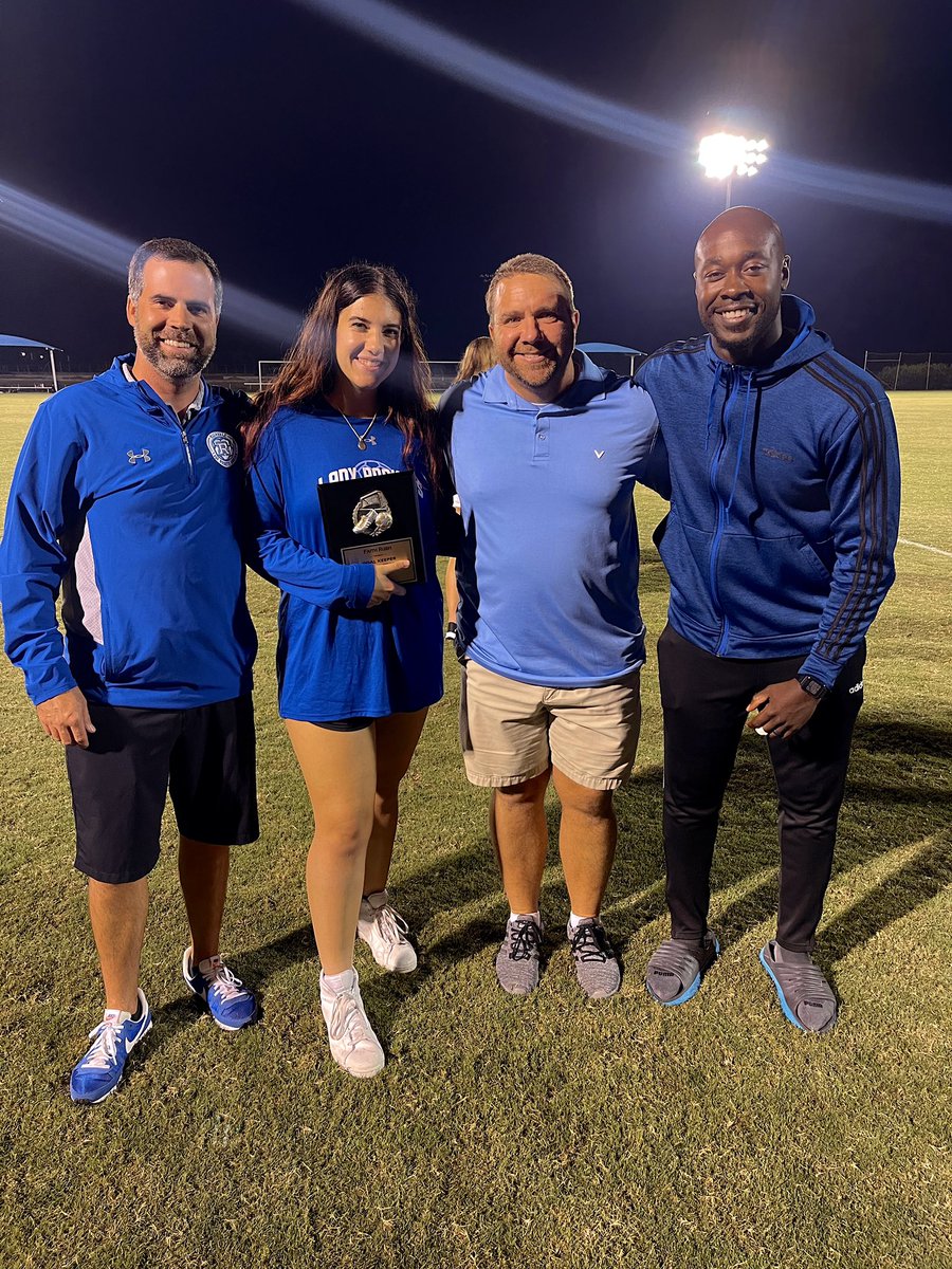 FaithRush16's tweet photo. I’m beyond blessed to receive this years District 7-AAA Goalkeeper of the year award!! #goalkeepers #MVP https://t.co/kfnYLPB0eB
