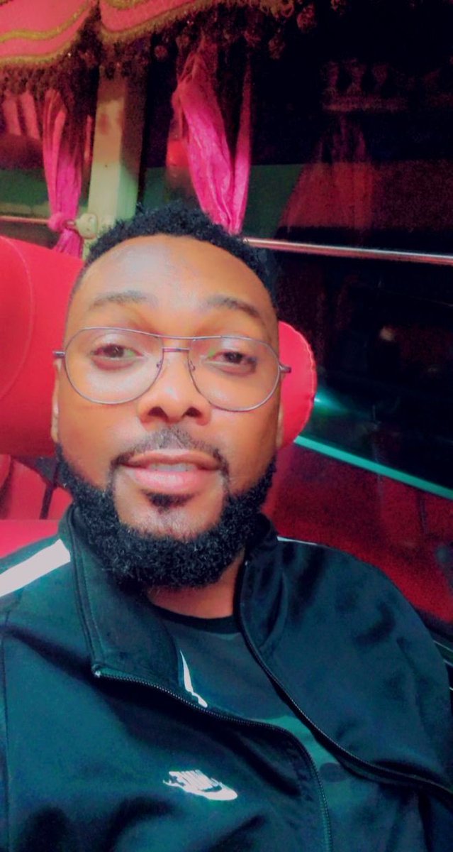 Oscarnuwati's tweet photo. Duty calls- 🚌 📍Kumasi. 

Your wedding won’t be complete without the #BeardedMc 🧔🏽‍♂️ 🎙 https://t.co/I2AKbwWUyO
