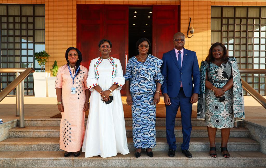 Cette campagne de masculinité positive #heforshetogo n'aurait pas réussir sans le soutien de l'équipe pays des Nations Unis et <a href="/MariamTendou/">Mariam Tendou</a>. Vous n'avez ménagé aucun effort depuis Juillet 2021, date de son lancement. Félicitations à Aliou Dia Représentant du PNUD  <a href="/PnudTogo/">Pnud Togo</a>