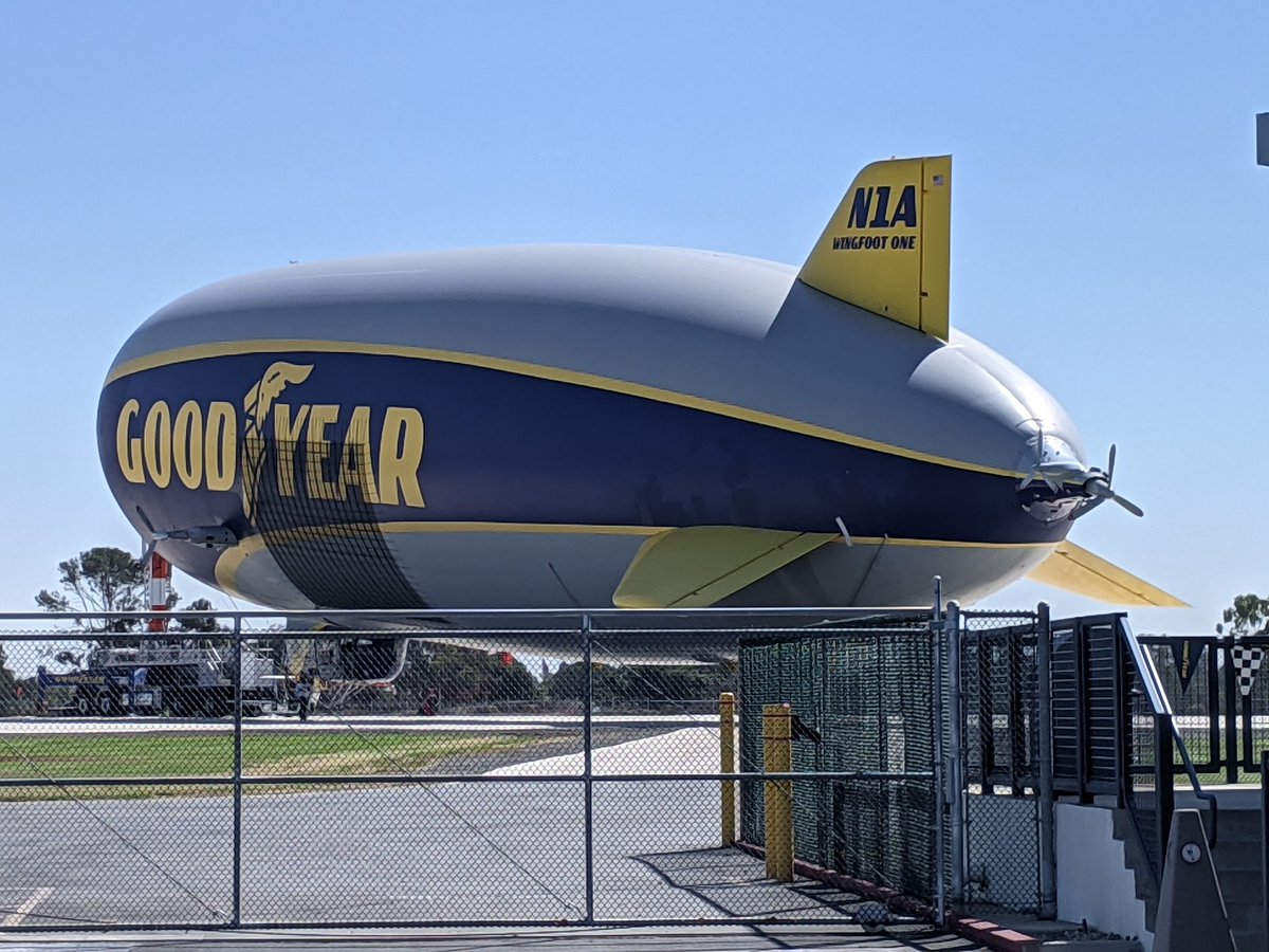 campadrenews's tweet photo. Some days you think you're real mature and then other days you smile ear to ear and gawk for a few minutes. #blimpwatch https://t.co/eV9pI7lZtc
