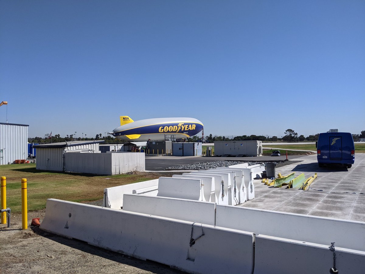 campadrenews's tweet photo. Some days you think you're real mature and then other days you smile ear to ear and gawk for a few minutes. #blimpwatch https://t.co/eV9pI7lZtc
