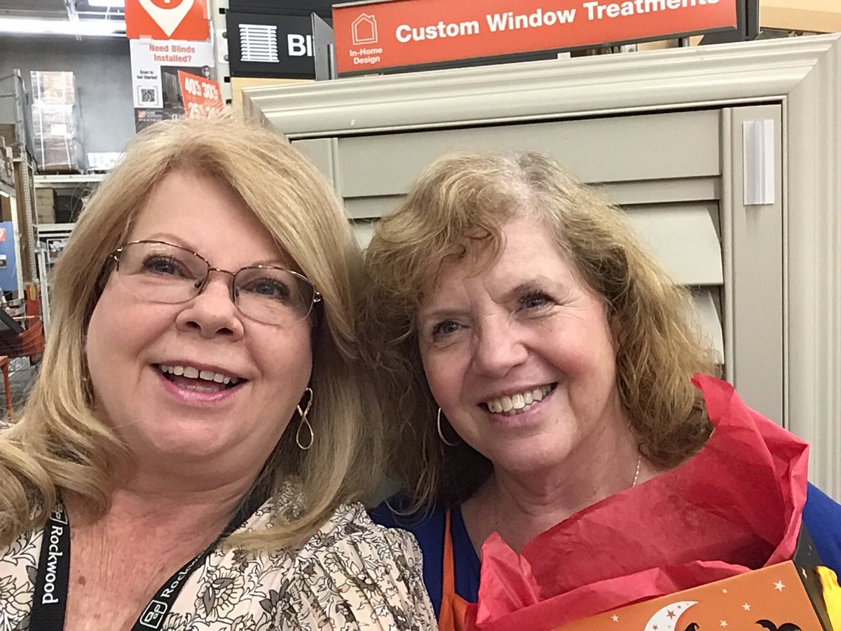 We have to much fun! Halloween treats for my HD 0803 friends!
Thank you for the Super leads! #rockwoodshutters
 #homedepot