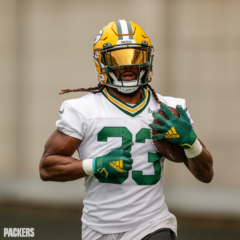 packers's tweet photo. Rain doesn't stop the grind 🌧️💪 #GoPackGo