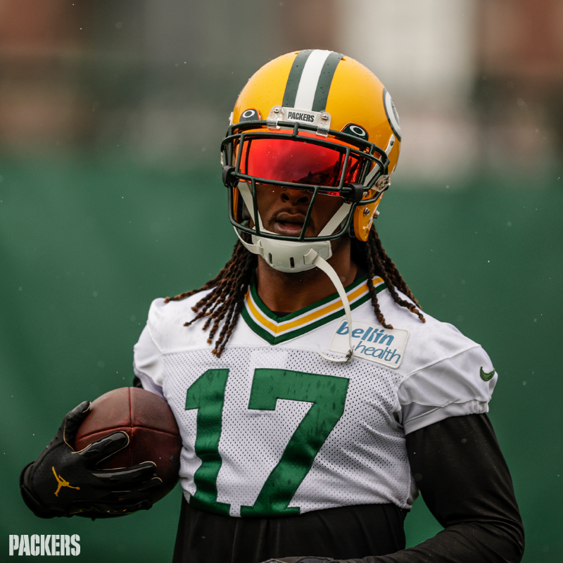 packers's tweet photo. Rain doesn't stop the grind 🌧️💪 #GoPackGo