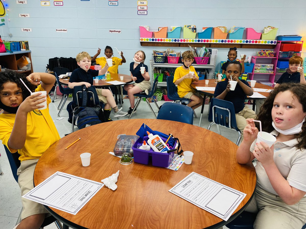 CartersBees's tweet photo. We had the best time changing solids to liquids while pretending to be hungry spiders! @CollierES https://t.co/KWLBr7uDMl