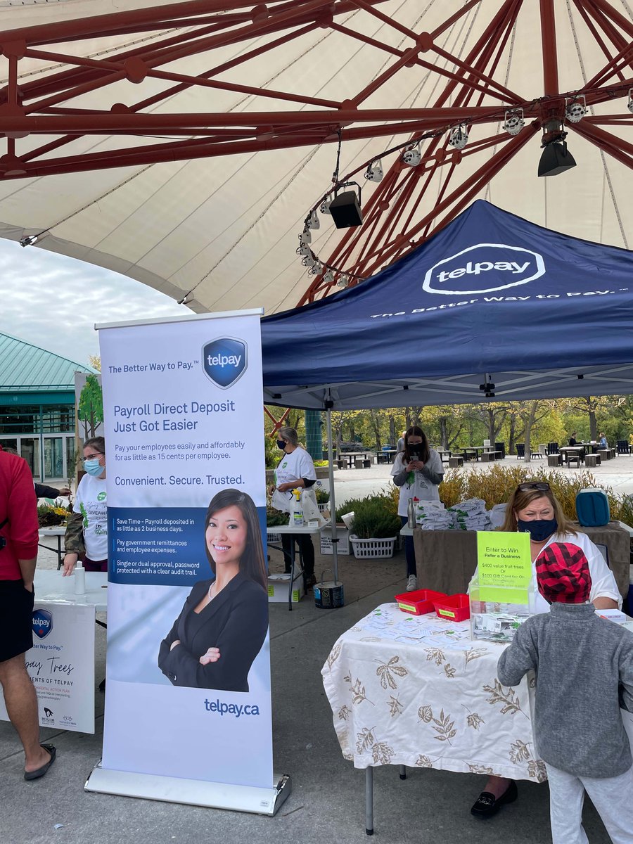 TreesWinnipeg's tweet photo. On September 25, we joined @Telpay for their Trees Giveaway at the Forks. Together, we handed out approximately 10,000 trees and raised over $900 in donations. ๐ณ
Huge thanks to Louise May and the team at Telpay for organizing such a successful event! #MillionTreeWPG https://t.co/fPBvJc6xeH