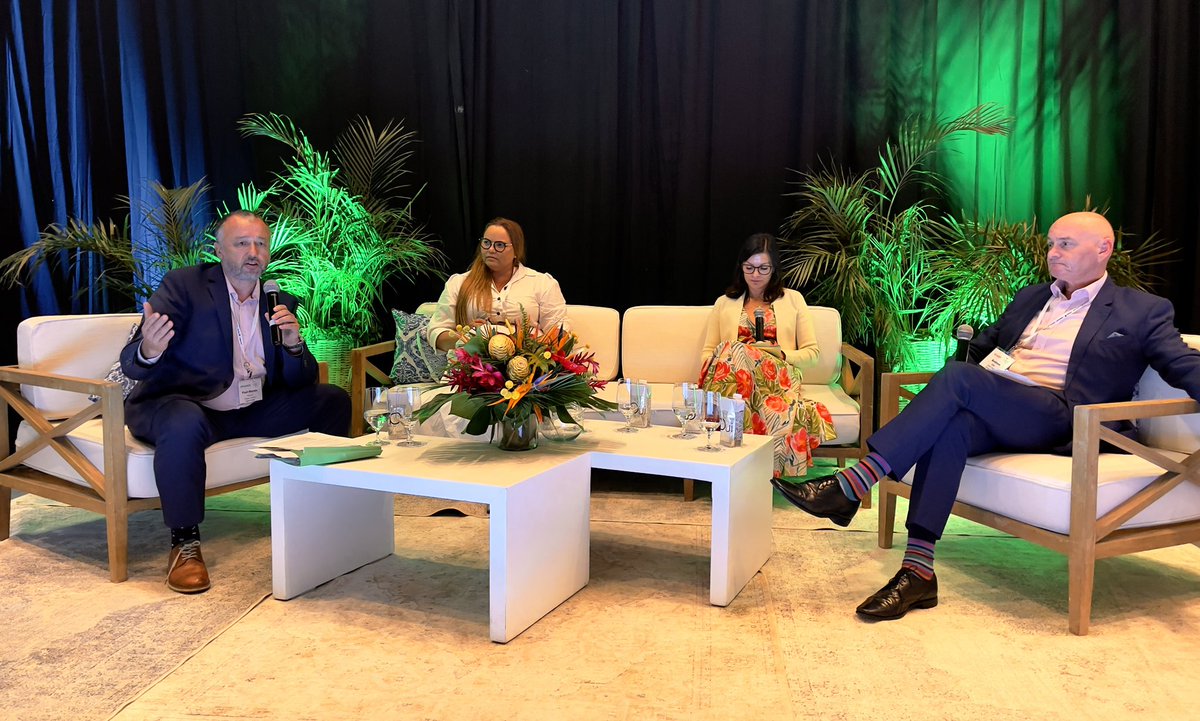 From left to right: Paul-Martin Seguin (Octogone Advisors, Limited), Geralda Kral (UMA Swiss AG), and Myriam Soto (BNY Mellon Wealth Management) break down the hot topic of ESG investing in a panel moderated by Andrew Miller (Bedell Cristin) at #steplatam.