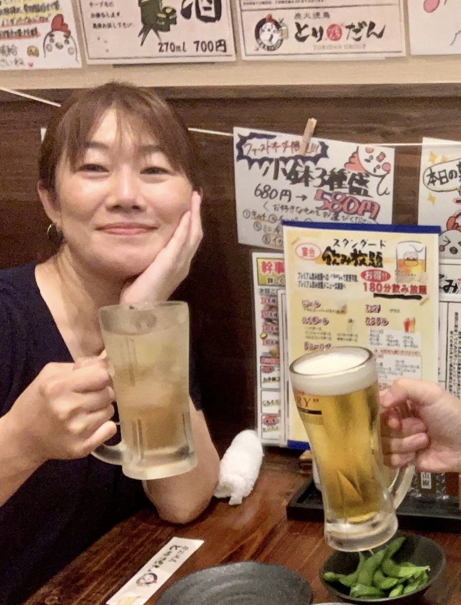 sudatora's tweet photo. クライシスアクターっていうのか。私やってましたよ。インタビューされる通行人、レポーター、行列、健康番組やりましたよ。騙しているつもりも悪意もなかったです。テレビはエンタメですから。信じる人いるのかな〜って思って演じてました。おはよう☀️もうやってません。 https://t.co/DhpxjfwXmP