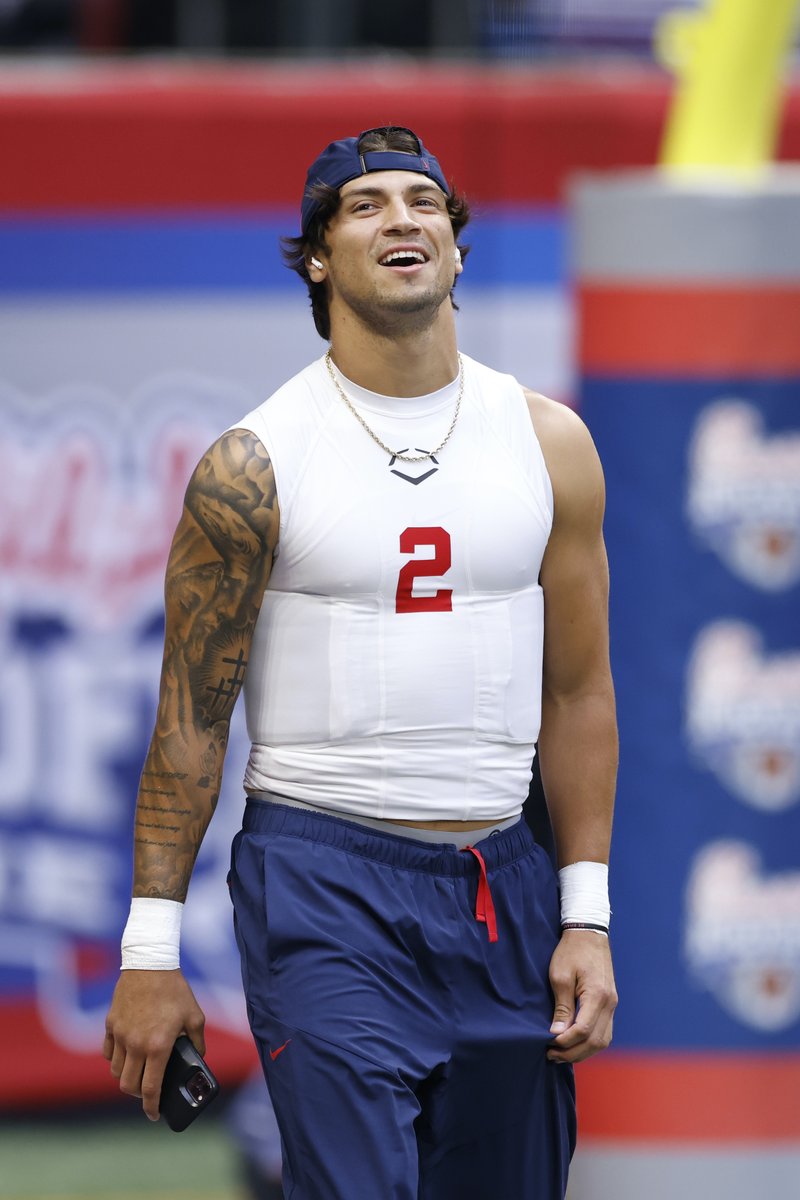BleacherReport's tweet photo. Best QBs in College Football So Far 🎯

1. Matt Corral (Ole Miss)
2. Bryce Young (Bama)
3. Grayson McCall (Coastal Carolina)
4. C.J. Stroud (OSU)
5. Malik Willis (Liberty)
6. Desmond Ridder (Cincy)

Full list 👉 https://t.co/w9V5NHtqA1 

(via B/R’s @Kenyon19_BR) https://t.co/NJT7vbZ1PH