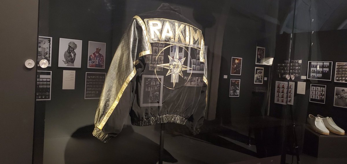 Neon_bimbo's tweet photo. @EricBandRakim @Outkast @goodiemob @fatbellybella https://t.co/KksR4v9me1
