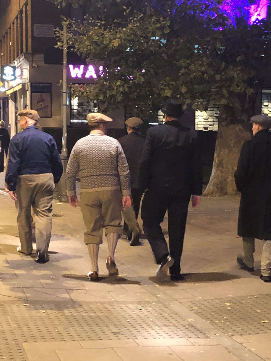 smallpersonn's tweet photo. Looks like the Peaky Blinder lads are out on the town 👀 https://t.co/2WBGSsUJI5
