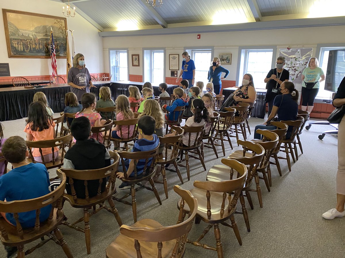 Our 2nd Graders enjoyed the beautiful weather while learning all about Sergeantsville on their walking tour!