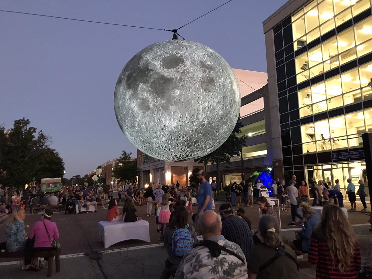 The moon is out on 43rd St! #MuseumOfTheMoon