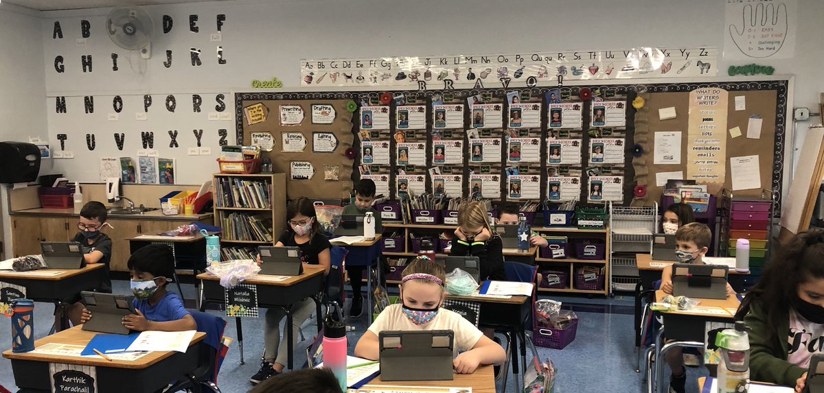 purteaching's tweet image. iPads are here!! 😁 @ParkPrideNB