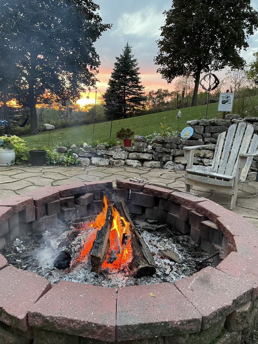 nothing day to but to breathe all day, but when the sun goes down……<a href="/kennychesney/">Kenny Chesney</a>