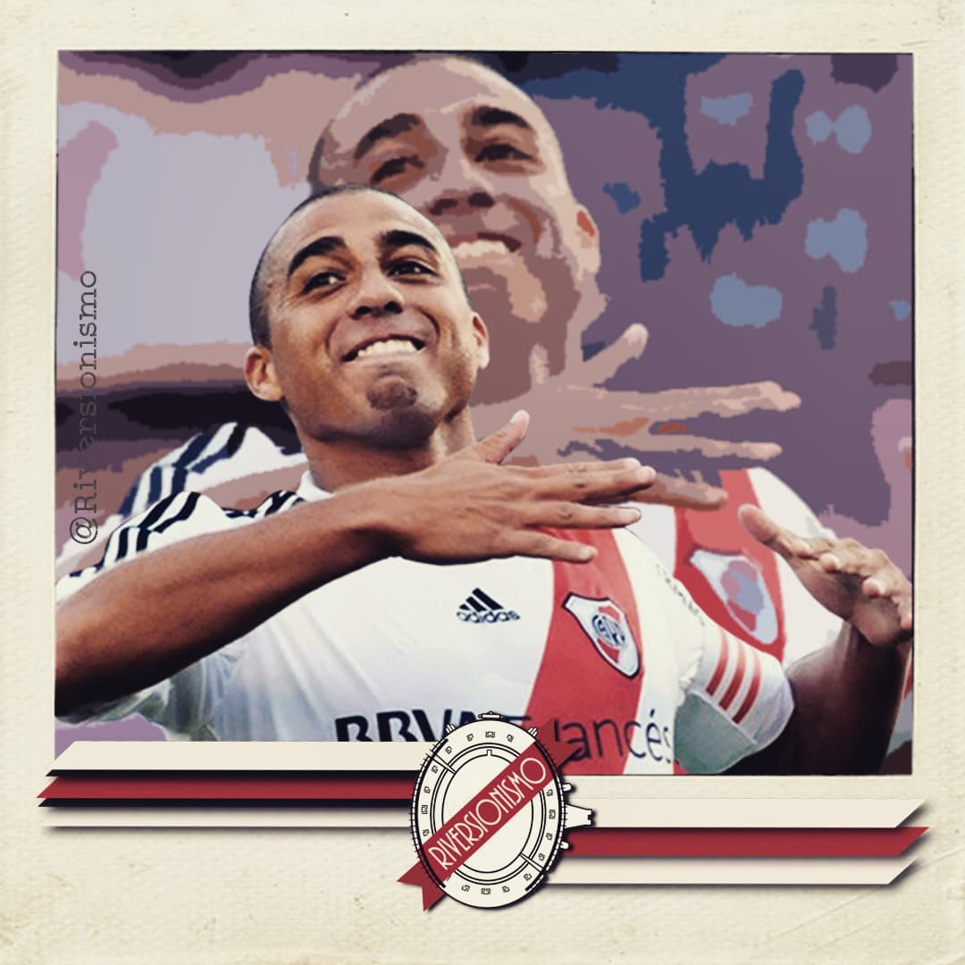 riversionismo's tweet photo. Joyeux anniversaire @Trezegoldavid 🇦🇷⚽️🇫🇷
👑⚪❤⚪🏟
#RiverPlate https://t.co/jIh8DHr1Ng