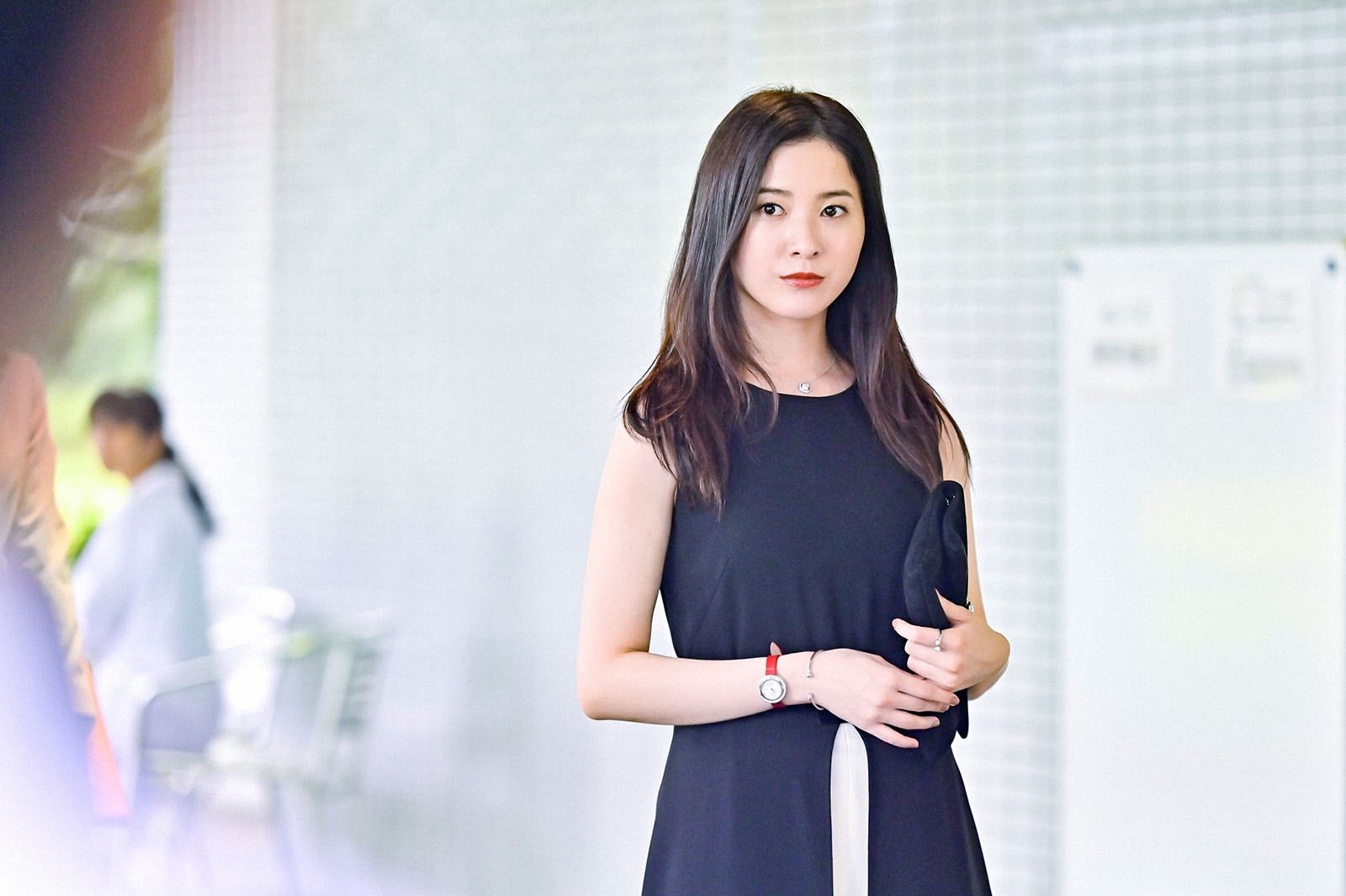 【吉高由里子さん着用 未使用タグ付き】アローブ パールレース ドレス 完売品 黒 Fashion Express on X: 