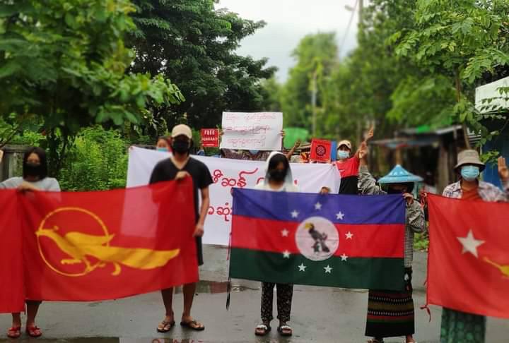 may_mzh's tweet photo. Protest against military dictatorship by residents from Kale City #NoFlyZoneInMyanmar #WhatsHappeningInMyanmar #Oct16Coup https://t.co/qDpdNWOw9r
