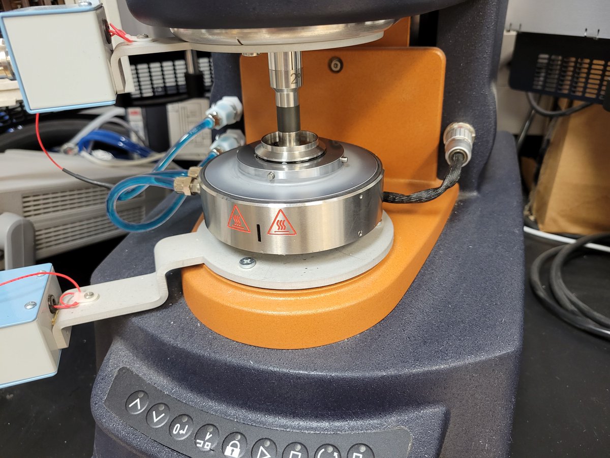 RacerPolyLab's tweet photo. Welcome to the world of solution rheology! #NSFDMR https://t.co/pRF455cTQk