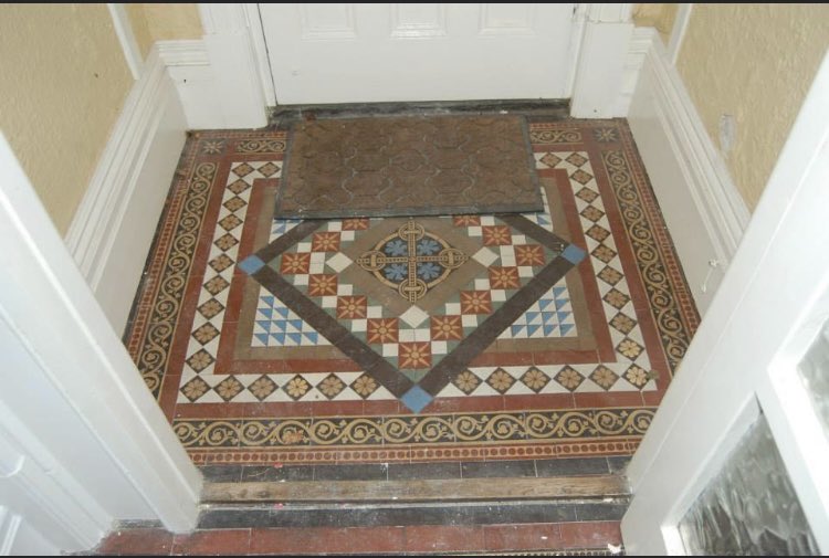 A beautiful entrance porch ready for restoration