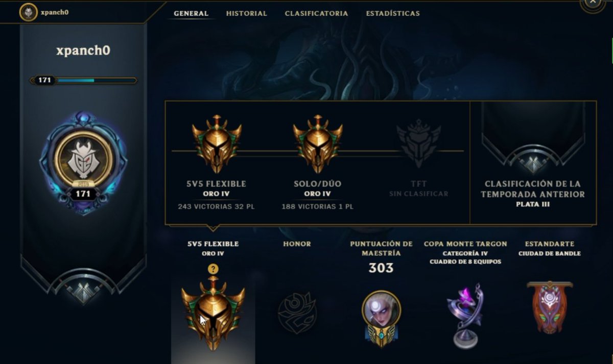 El CM demostrando que este juego es facilito, a ver si se retira ya el botellin al mcdonals y me deja el puesto que me pertenece