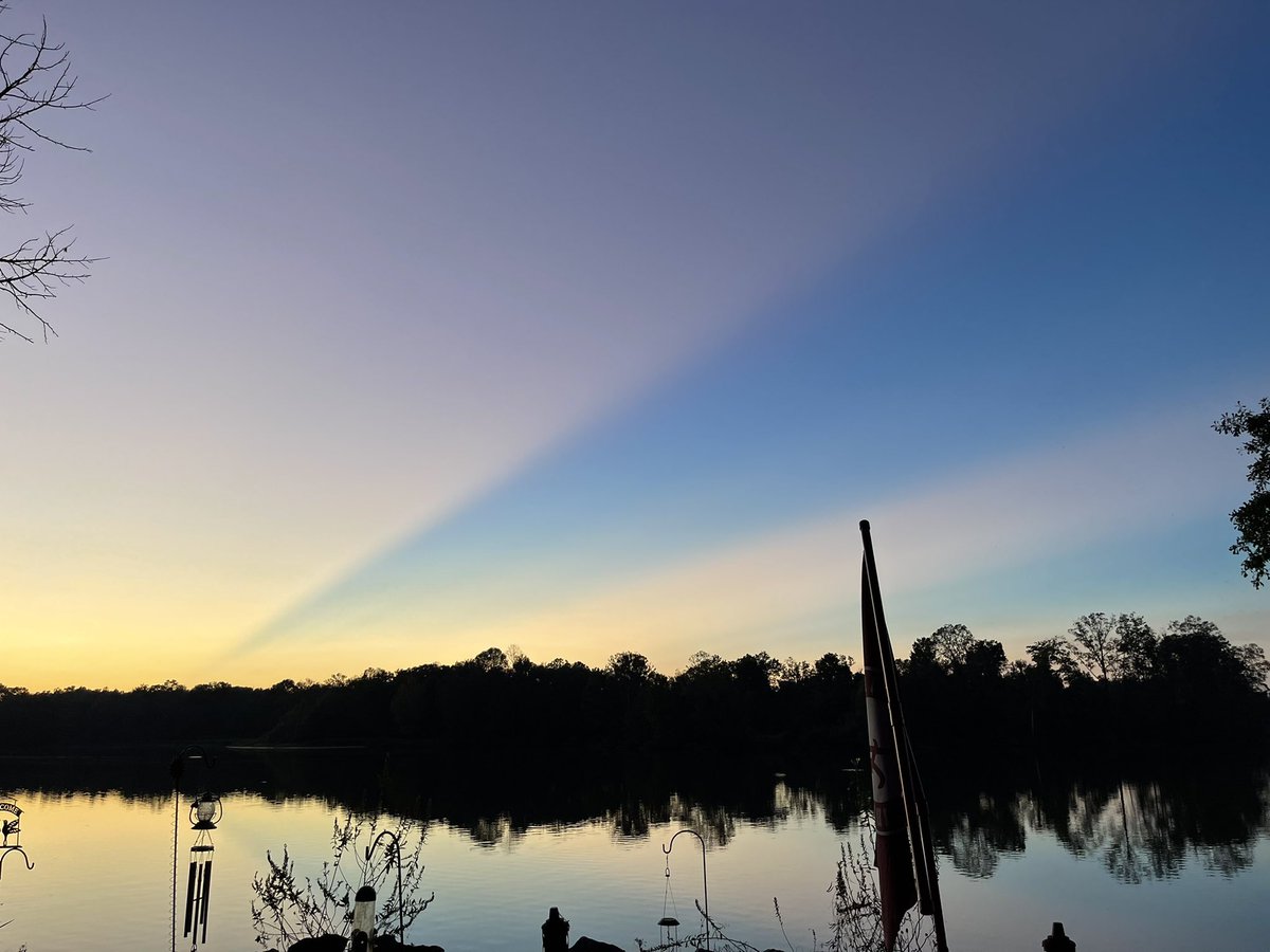 S1966Ford's tweet image. Beautiful sky in Eutaw Alabama ahead of the front coming from the west.. @weswyattweather @jillgilardi