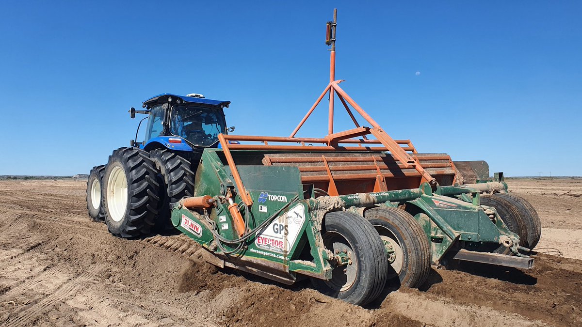Nuevo proyecto de riego. Comienzo de construcción del canal principal.