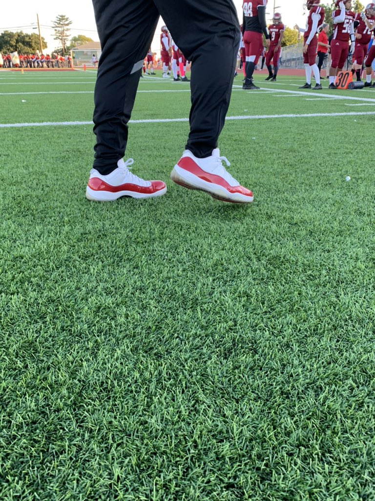 CoachThurm87's tweet photo. Cherry 🍒 Low evening #Coachkicks https://t.co/IDZLZpz3Gi