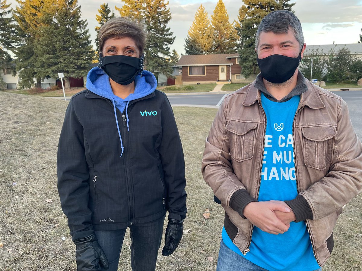 ecortens's tweet photo. Can’t think of a better way to spend a beautiful Friday fall night than knocking doors for the next Ward 13 councillor @UnsworthJay and the next mayor of Calgary @JyotiGondek ! https://t.co/s7V88FRzFW