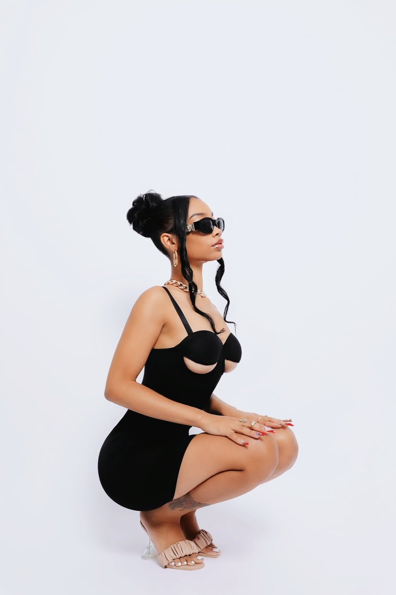 Imansworldd's tweet image. Audrey Dress ❤️‍🔥
available in sizes small-3xl
Pattern-byiman.com