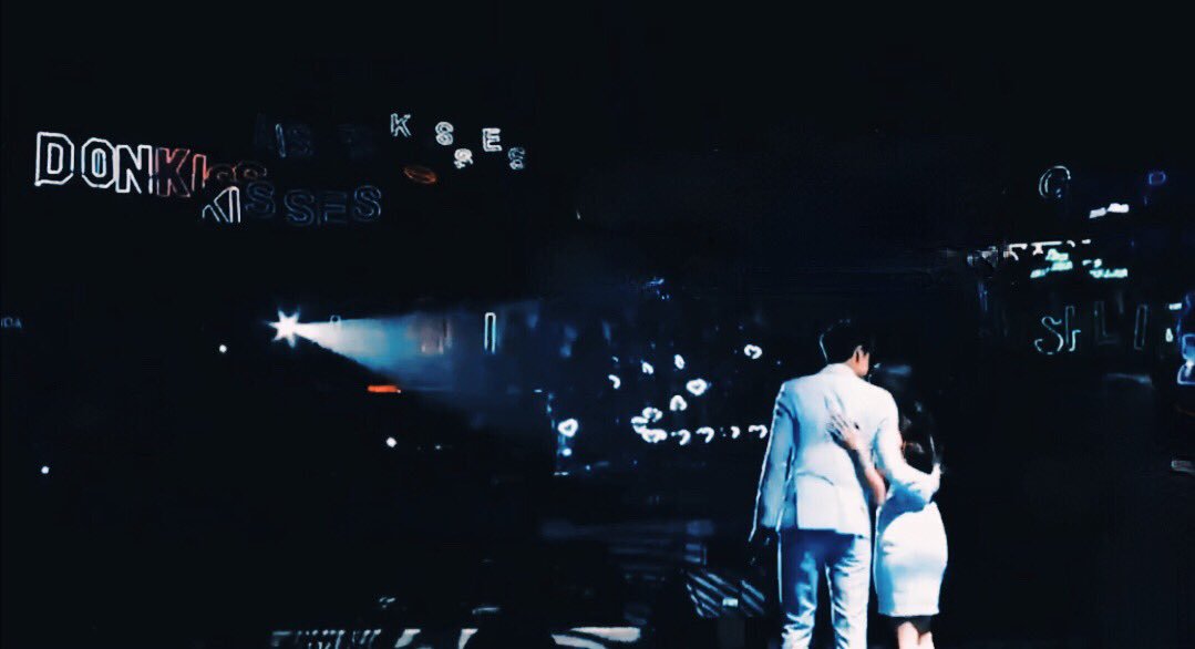 maybenotkt's tweet photo. in alternate universe

....the crowd was chanting their names with tears in their eyes, and then donny looked at kisses who was in awe of what was in front of them. donny smiled when he saw the look in her eyes. "look, we made it," he whispered. 

#DonKiss | #DonKissFam https://t.co/2WZIrOH8iG