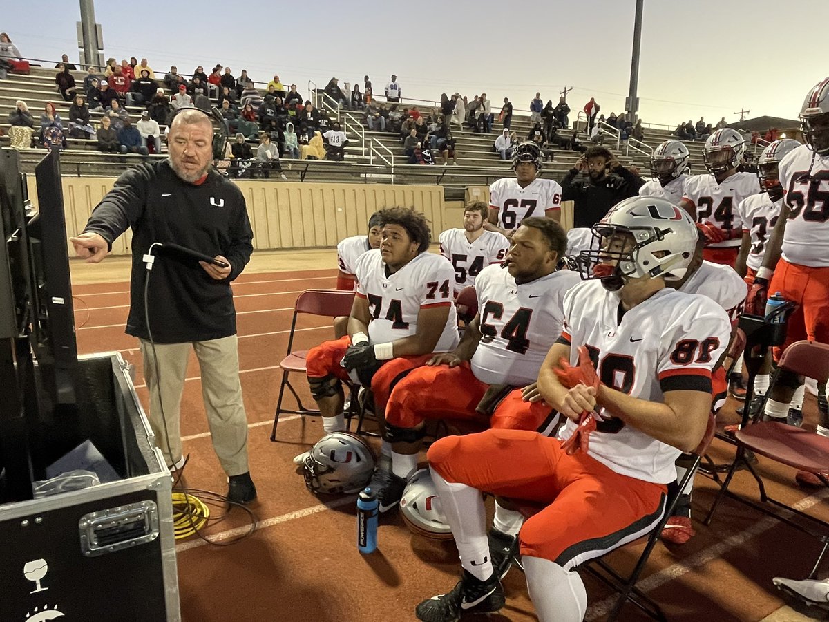 UnionFootball's tweet photo. Snapshots from the sidelines
1st Half Edition
#UvsMoore | #playup https://t.co/U6SXnVztVU