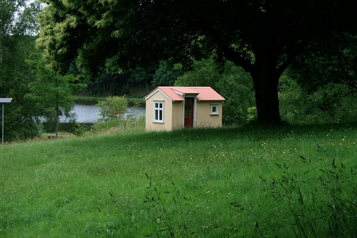 MOADMDC's tweet image. First thing's first! Hreinn Fridfinnsson's #ForTheTimeBeing marks the first American museum exhibition of the acclaimed Icelandic artist. Make history with us November 6 - May 1! 

🎟️ available now at moadmdc.org.