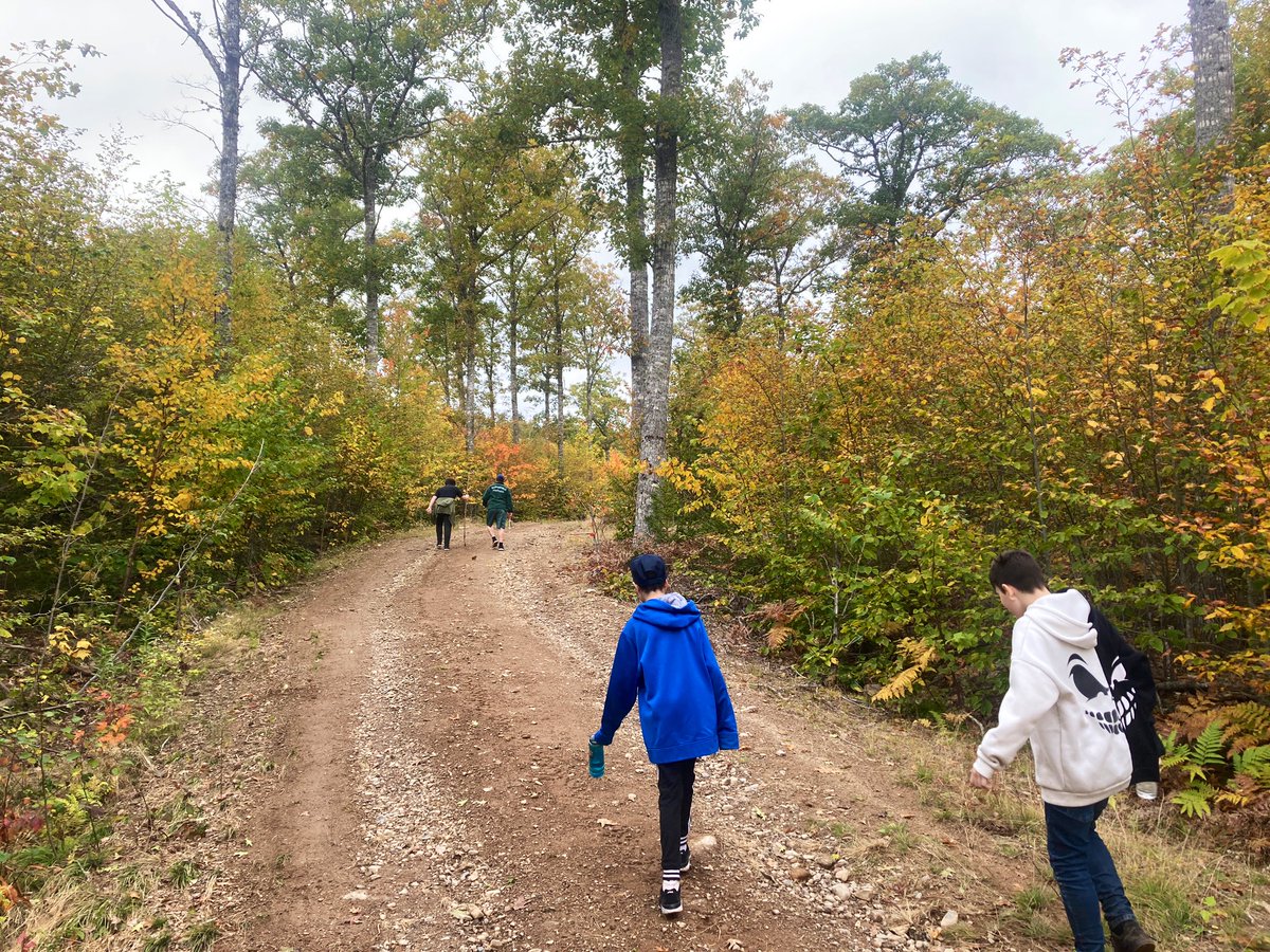whec_principal's tweet photo. For PE class today, @WhecJ and I had the pleasure of exploring our local community. The astonishing view was reward enough, and we just happened to find some cool things along the way 😎 
#wheclife
#getoutside https://t.co/2kQiXaUIlH