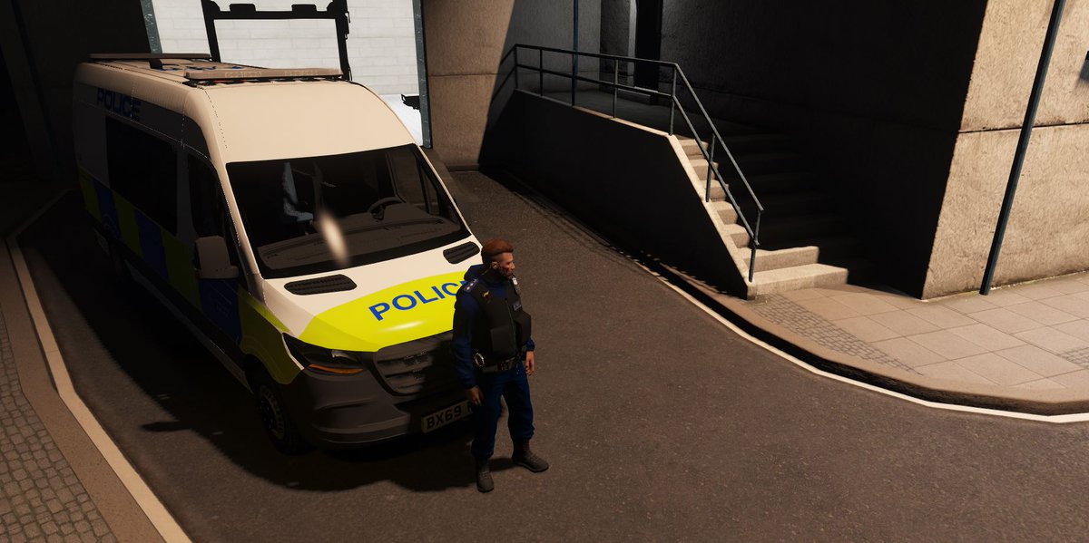 SUPT1274's tweet photo. Late finish tonight after I swapped my Traffic kit for some TSG Gear. Myself and @KPayne06817419 travelled into the city to assist our @FPLCRPC colleagues with some Night Time Economy.
Back at the Traffic Base for some admin and then #State11.
#fictional #police @LondCallingRPC https://t.co/20550MhlJ3