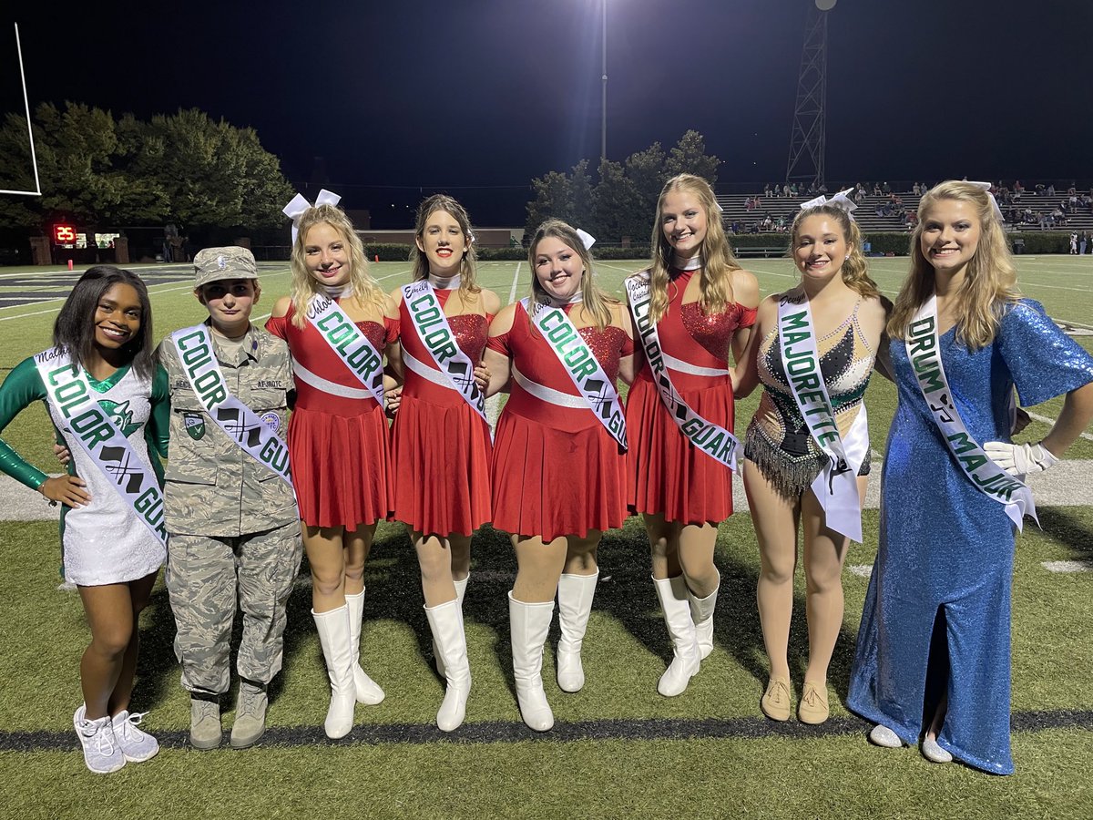 DevilMgm's tweet photo. Thanks goes out to these amazingly talented seniors in our band https://t.co/wlqQ5n8uAE