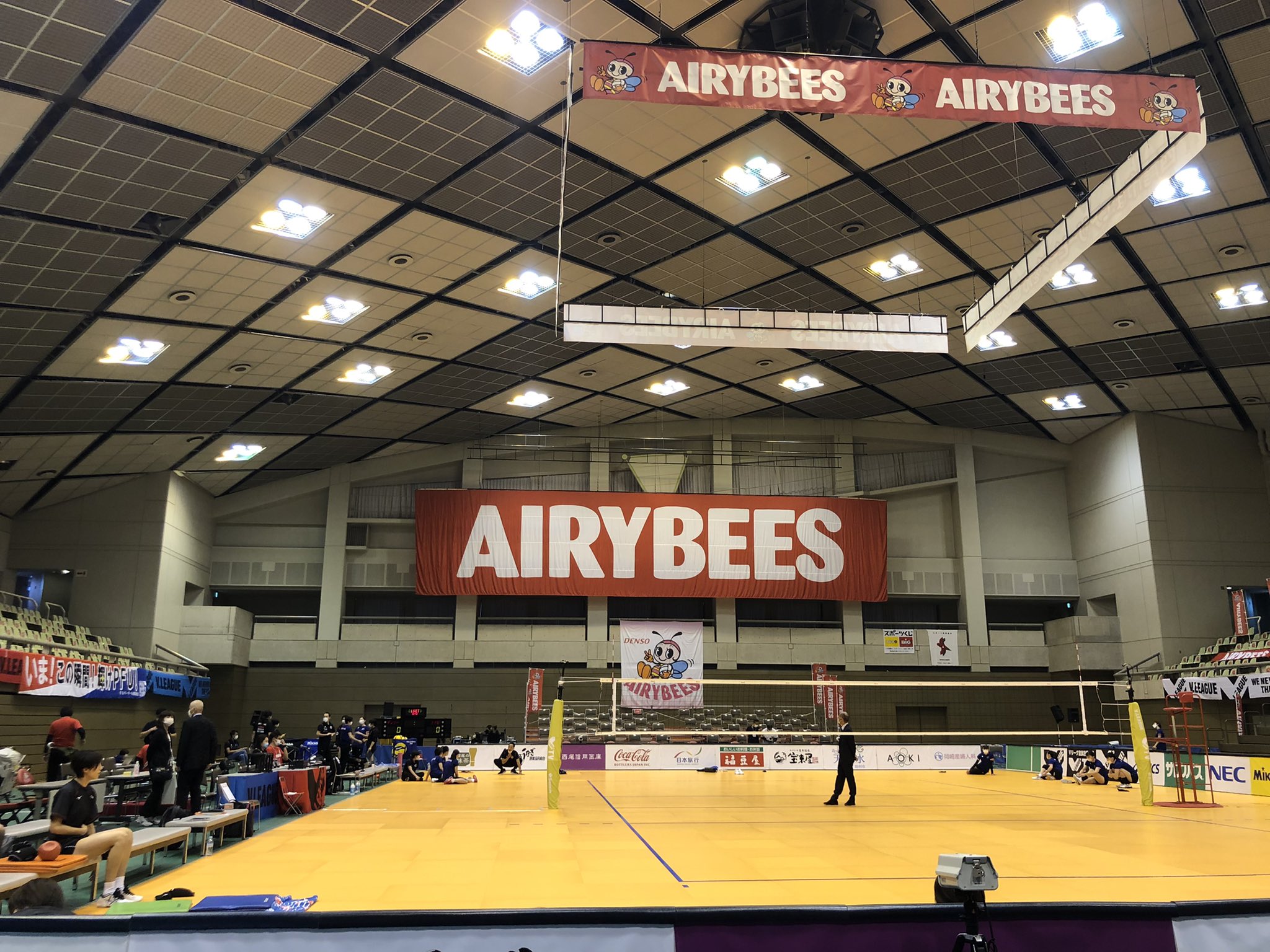 デンソーエアリービーズ Denso 21 22 V League Division1 Women 西尾大会 デンソーエアリービーズ Vs Pfuブルーキャッツ 西尾市総合体育館 試合開始 13 00 ホームタウンの西尾で いよいよ開幕です 応援よろしくお願いします エアリー